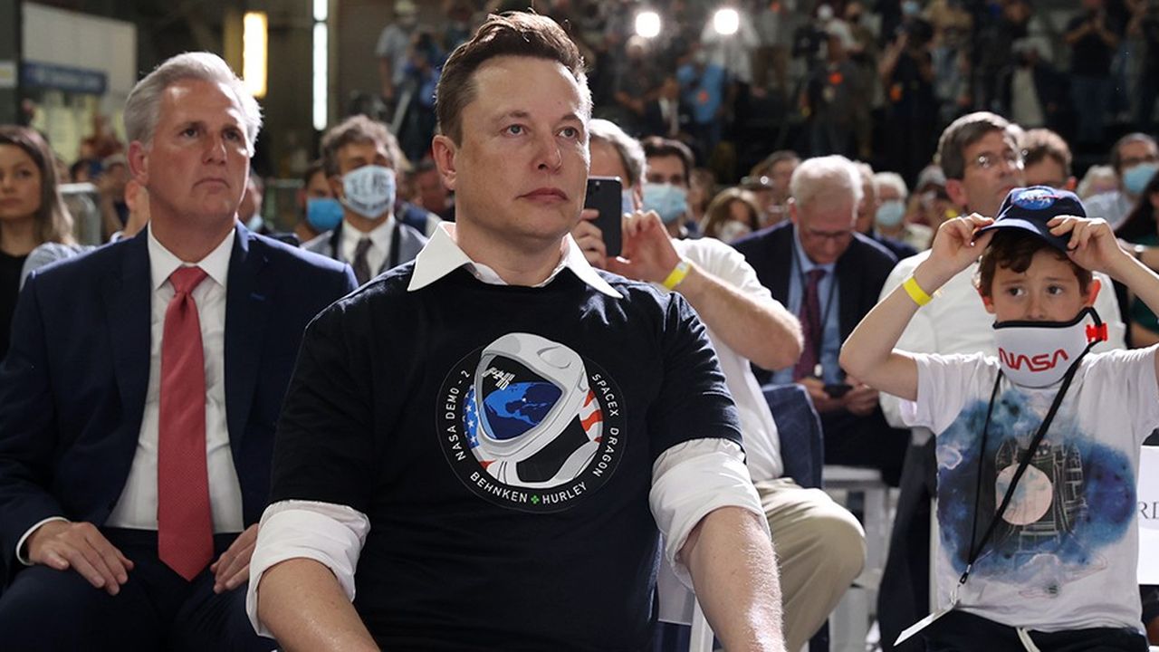 Elon Musk, lors du lancement réussi de la fusée Falcon 9 de sa société SpaceX, le 30 mai 2020, à Cap Canaveral, en Floride.