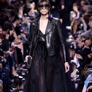 Fashion Week Hiver 2017 : la délicatesse d’Elie Saab