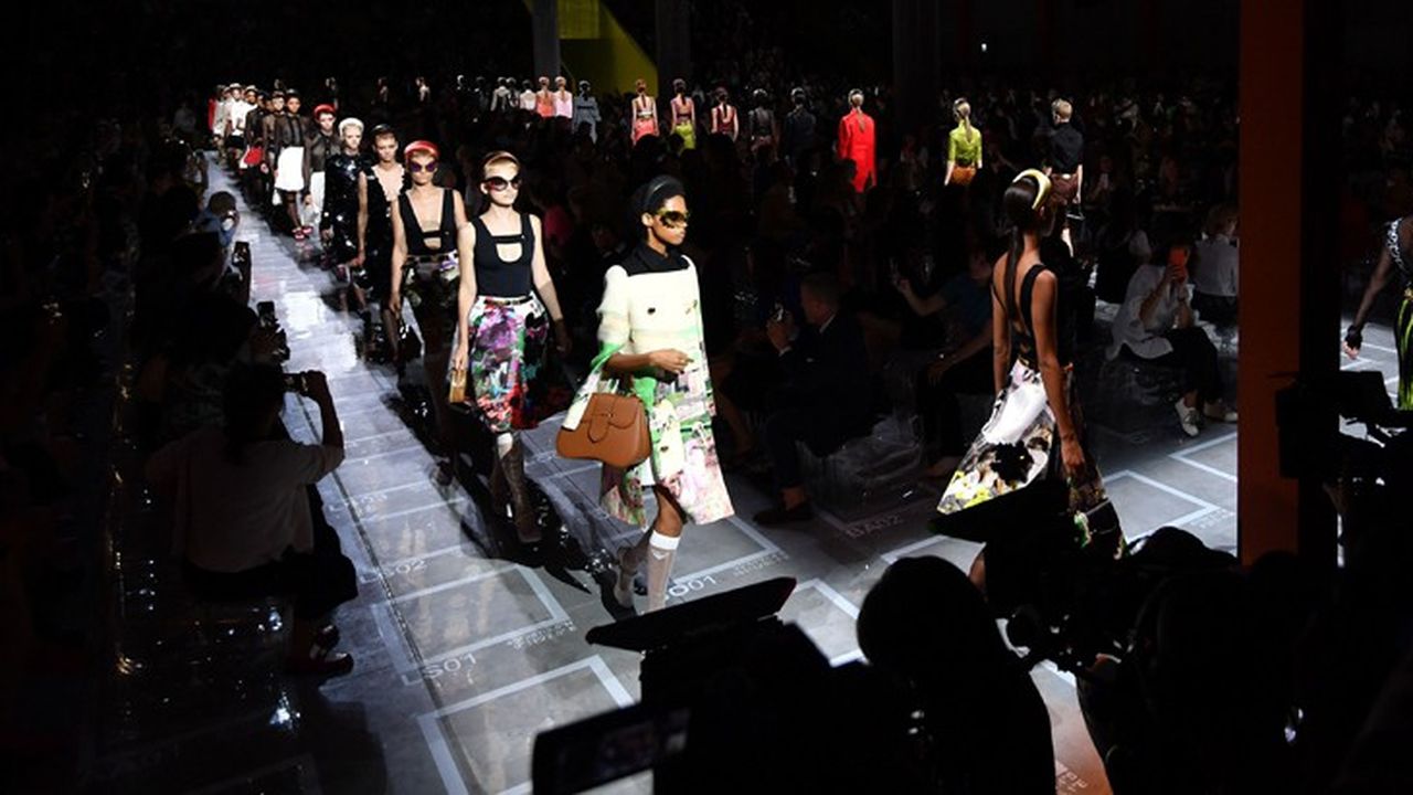 Fashion Week printemps-été 2019 : l'opération séduction de Prada