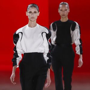 Fashion Week Automne-Hiver 2019 : l'épure sensuelle d'Haider Ackermann