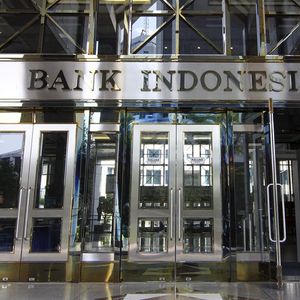 La Banque d'Indonésie achète désormais des obligations d'Etat directement lors de leur émission.