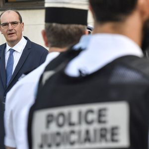 Suite aux affrontements à Dijon il y a un mois, le Premier ministre Jean Castex s'est rendu à l'hôtel de police pour exprimer son soutien aux forces de sécurité.