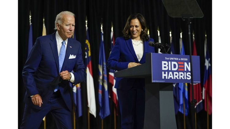 12 août 2020 : Joe Biden la choisit comme vice-présidente sur son « ticket »