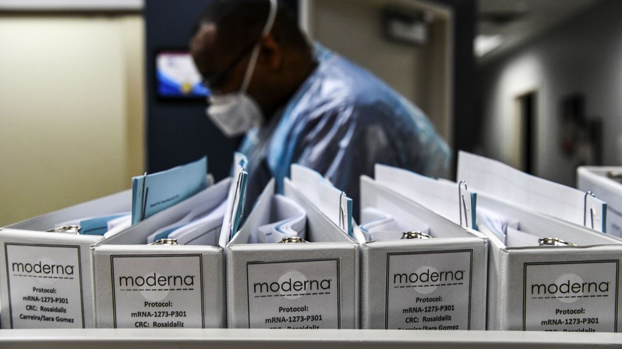 La biotech américaine Moderna dispose d'un des projets les plus avancés avec un candidat vaccin en phase 3 d'essais cliniques, la dernière avant une commercialisation.