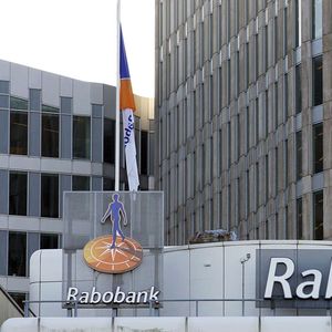 Rabobank, dernière banque en date à revoir son implication dans le négoce de matières premières.