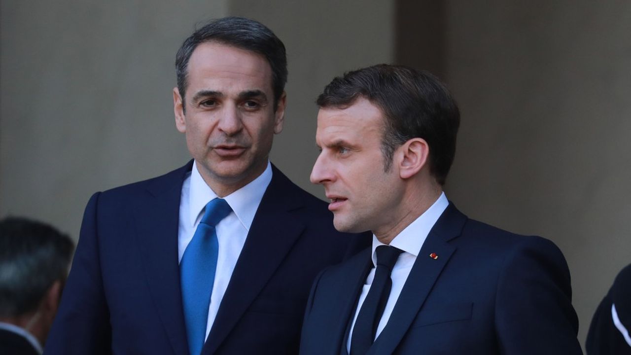 Le président français Emmanuel Macron s'est entretenu avec le Premier ministre grec Kyriakos Mitsotakis avant le lancement du sommet du MED7.