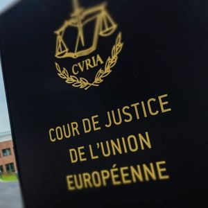 La Justice européenne doit trancher le litige qui oppose les banques françaises au FRU depuis 2019.