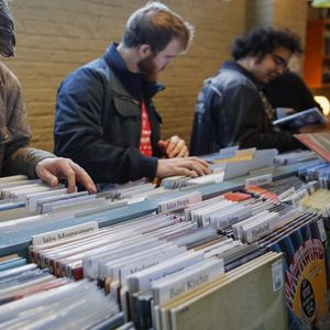 Selon des chiffres publiés par la Recording Industry Association of America, 8,8 millions de disques vinyle se sont écoulés aux Etats-Unis en six mois.