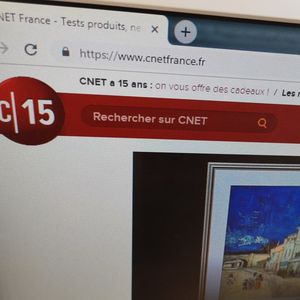 En France, c'est une filiale de TF1 qui opère le site CNET en s'acquittant d'une commission de marque.