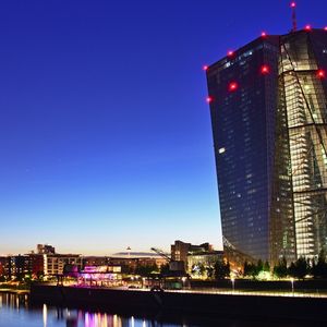 En mars, la BCE avait annoncé un allègement temporaire des exigences de fonds propres représentant 120 milliards d'euros.