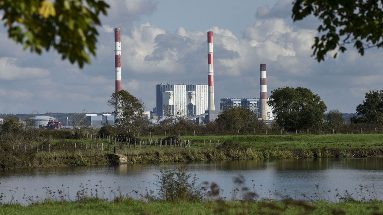 Selon les données publiées par le gestionnaire du réseau de transport d'électricité RTE, la France a allumé ses centrales à charbon ces dernières semaines.