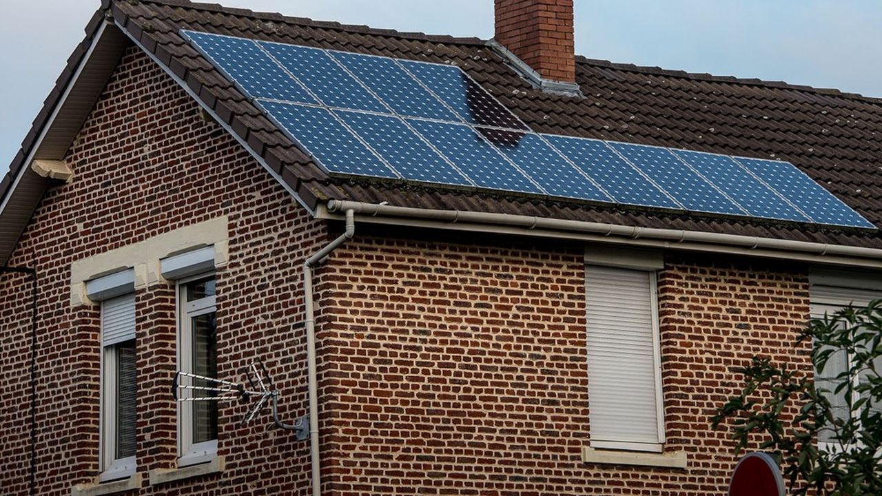 En France, seuls 77.804 foyers se sont lancés dans l'autoconsommation d'électricité solaire.