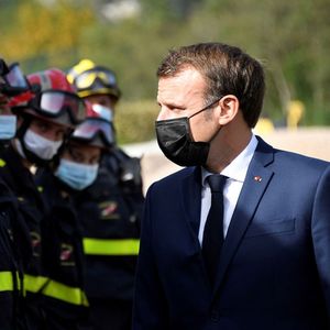 « La Nation sera avec vous car notre pays, c'est ça aussi », a déclaré Emmanuel Macron aux sinistrés à Tende, dans les Alpes-Maritimes.