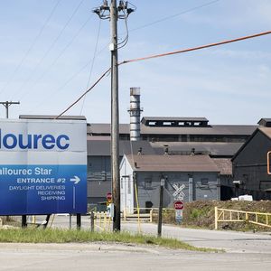 A l'instar d'autres grandes entreprises françaises, le fabricant de tubes pour le secteur de l'énergie Vallourec a ouvert un mandat ad hoc pour restructurer sa dette de 3,7 milliards d'euros.