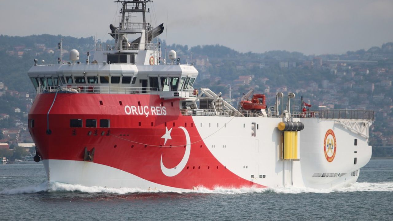 Ankara a renvoyé le 12 octobre son navire d'exploration gazière, l'Oruc Reis dans les eaux grecques, notamment au sud de l'île de Kastellorizo.
