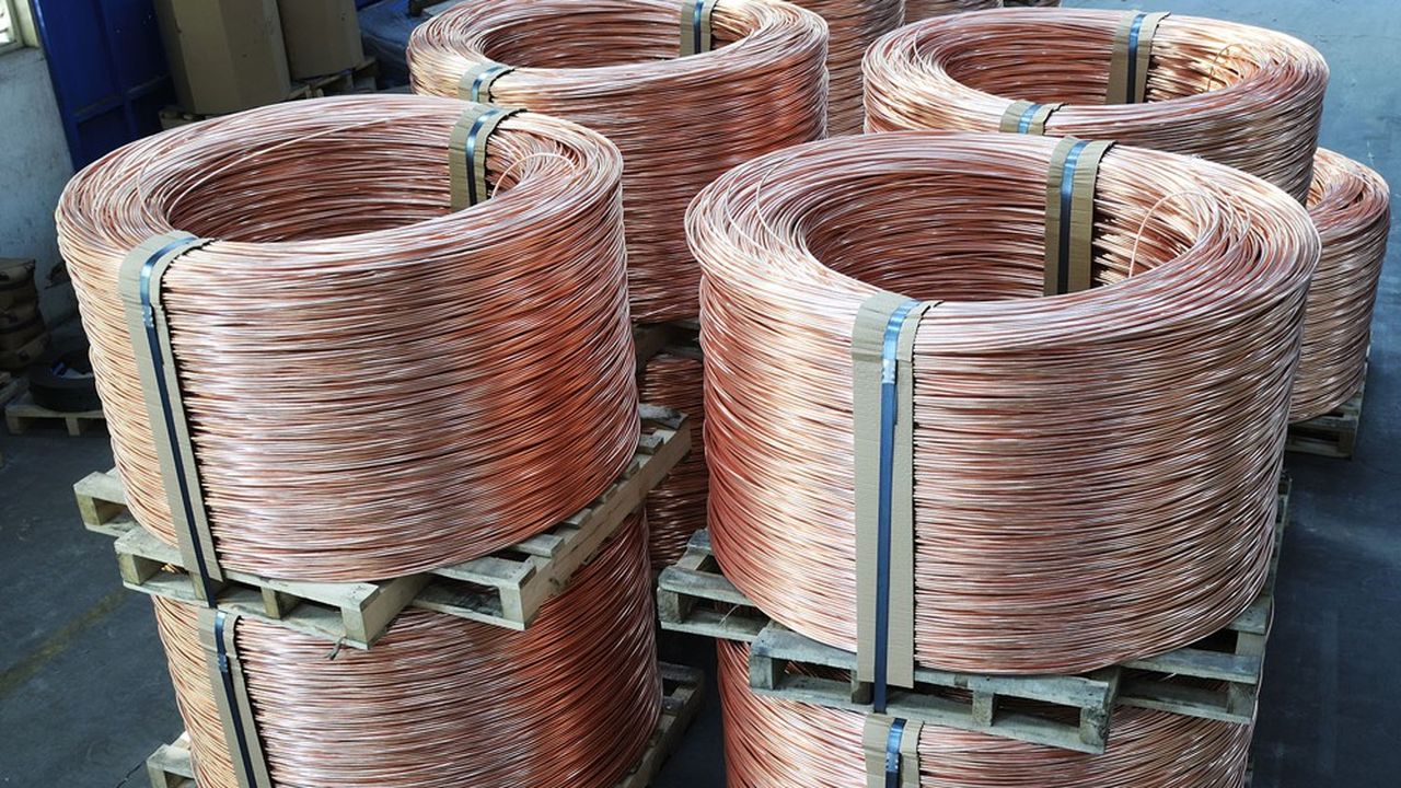 La Chine investit massivement dans son réseau électrique, ce qui soutient la demande en cuivre.