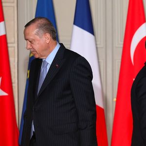 Les deux dirigeants, le président turc Recep Tayyip Erdogan et le président français Emmanuel Macron, après une conférence de presse commune à l'Elysée en juin 2018.