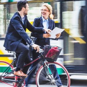 Achat de vélo, location de trottinette électrique ou encore frais de covoiturages peuvent être pris en charge par le nouveau forfait mobilités durables.