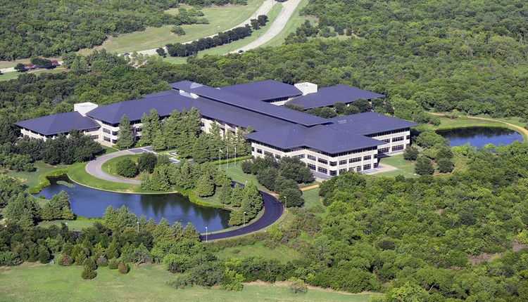 Situé à Irving (Texas), le siège d'ExxonMobil est surnommé «l'étoile noire» par certains salariés.