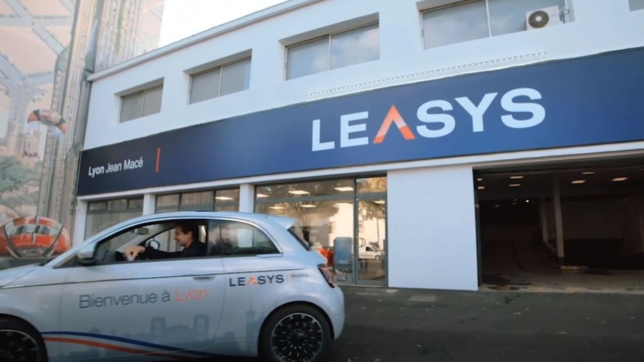 Fiat Chrysler ouvre des « magasins de mobilité » dans une France confinée
