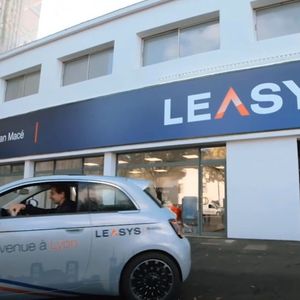 L'objectif de Leasys (ici une agence à Lyon) est de parvenir d'ici à fin 2022 à un réseau de 1.500 agences en Europe, gérant un parc total de 450.000 véhicules, dont 40.000 en France.