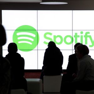 Spotify ne cache plus, depuis quelques mois, ses ambitions de devenir une plate-forme davantage portée sur l'audio que sur le streaming.