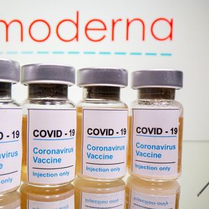 Le laboratoire a annoncé la semaine dernière que son candidat vaccin était efficace à 94,5 %, sur la base des données provisoires issues d'essais cliniques avancés.