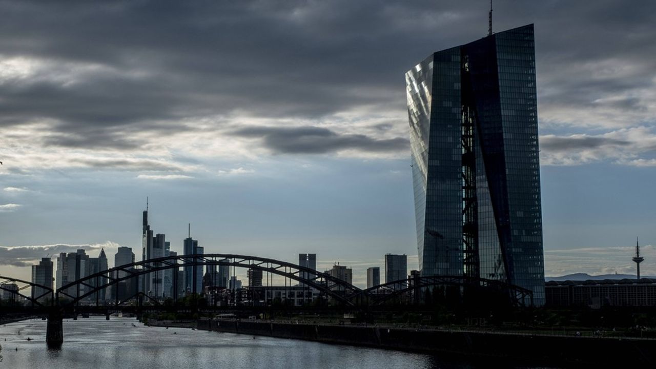 « L'évolution de la pandémie souligne la vulnérabilité croissante des entreprises, qui pourrait, à terme, mettre à l'épreuve la résilience des banques de la zone euro », prévient la BCE.