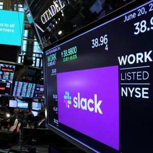 L'annonce a fait s'envoler le cours de Slack de 32% et même conduit à sa suspension pendant quelques minutes mercredi.