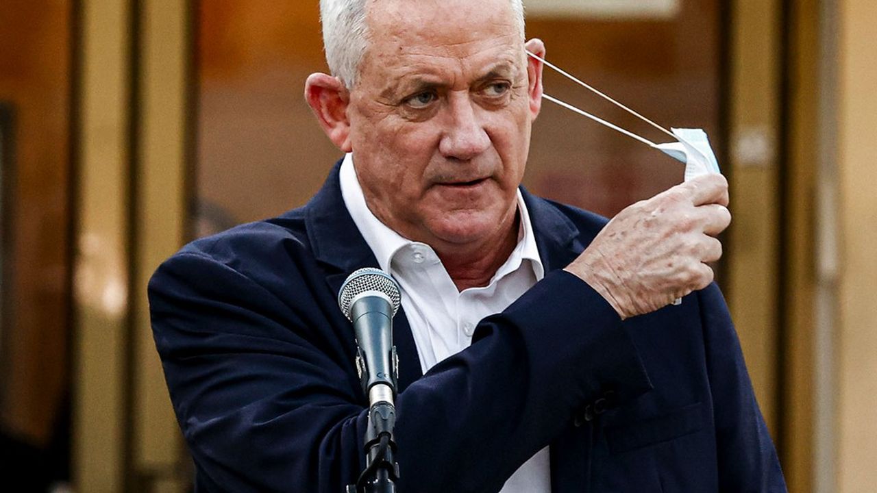 Le parti Bleu-Blanc dirigé par Benny Gantz, vice-Premier ministre du gouvernement israélien, a voté mercredi pour la proposition de loi de dissolution de la Knesseth présentée par le chef de l'opposition.
