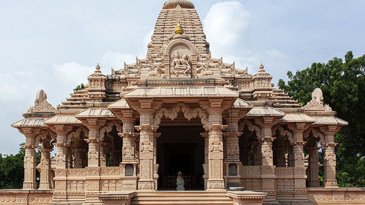 Le temple Kodeshwar Mahadev à Ahmedabad (Gujarat), l'une des réalisations des Sompura.