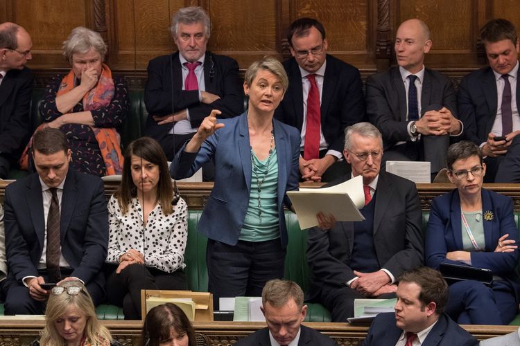 3 avril 2019 : Les parlementaires veulent forcer Theresa May à demander un délai … de leur choix