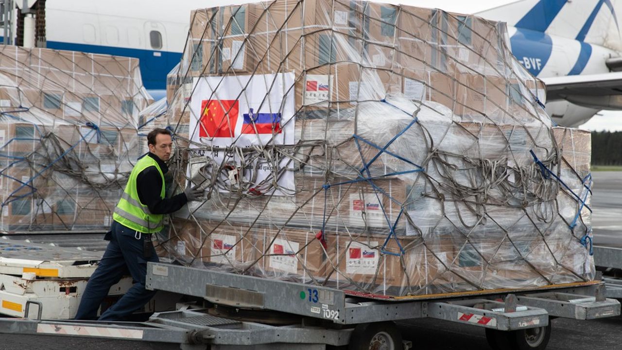 Si le matériel médical dope les ventes chinoises à l'étranger, l'approche de Noël a aussi profité aux exportateurs chinois.