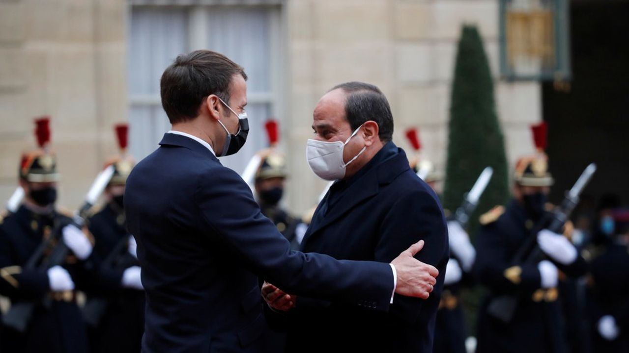 Le président Emmanuel Macron a accueilli lundi le chef de l'Etat égyptien, Abdel Fattah al-Sissi à l'Elysée.