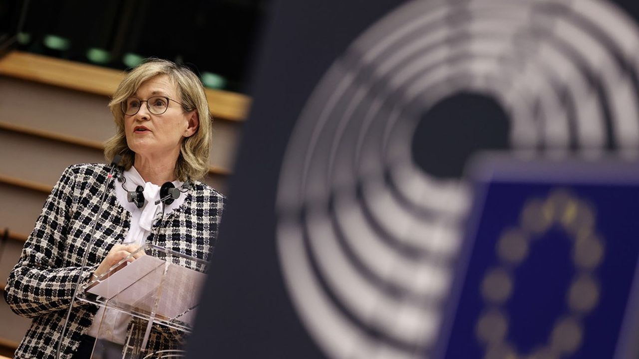 Pour la commissaire européenne aux services financiers, Mairead McGuinness, la recommandation faite aux banques de ne pas verser de dividendes a encore du sens.