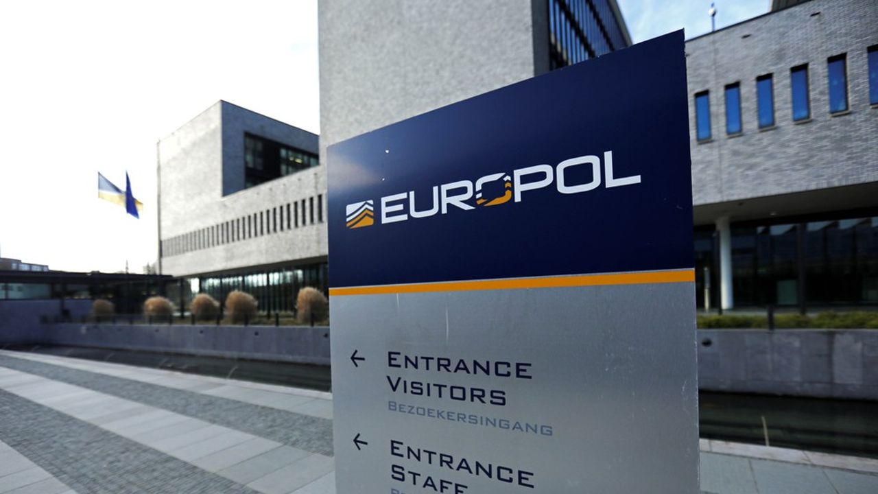 Lutte contre le terrorisme : Bruxelles veut renforcer les pouvoirs  d'Europol | Les Echos