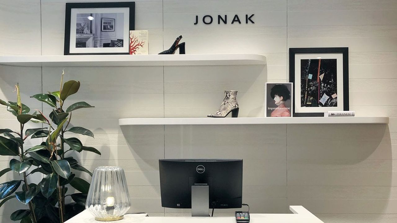 Jonak, boutique rue des Francs-Bourgeois, à Paris.
