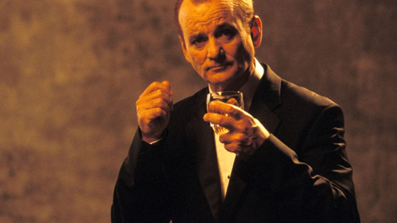 Bill Murray interprète, en 2003, dans « Lost in Translation », un acteur américain désenchanté, invité à Tokyo à jouer dans une publicité pour le whisky Suntory