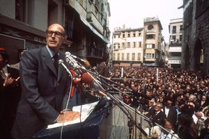 La candidat à la présidentielle Valéry Giscard d'Estaing, le 29 avril 1974, lors d'un meeting de campagne à Perpignan.