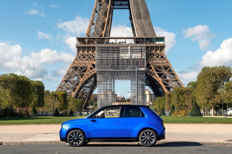 Un «city tour» de Paris en Honda e électrique