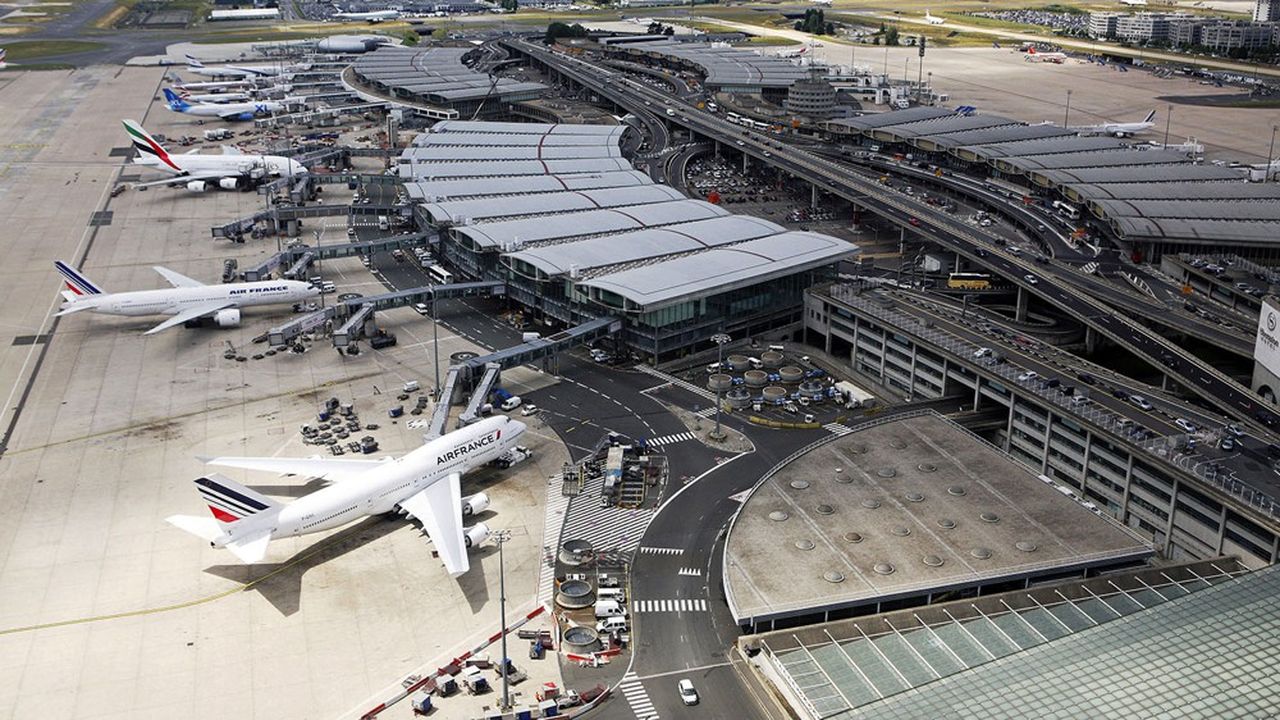 ADP et son actif majeur, l'aéroport Roissy Charles-de-Gaulle, suscitent depuis longtemps la convoitise de Vinci.