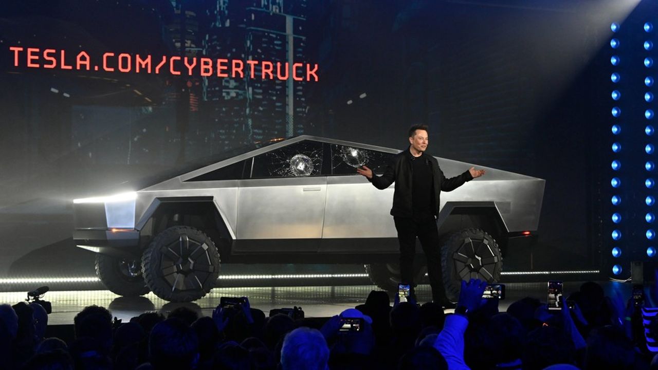 Elon Musk le dirigeant de Tesla, est devenu le cauchemar des vendeurs à découvert