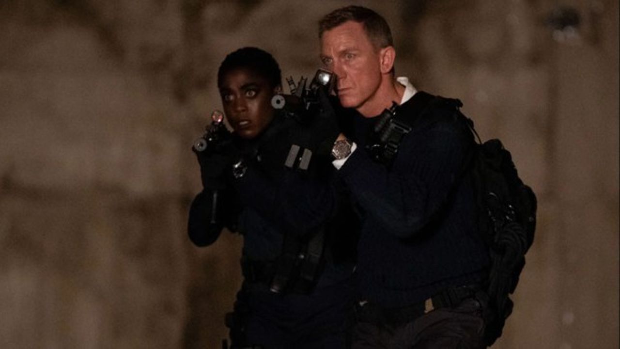 Daniel Craig et Lashana Lynch dans « Mourir peut attendre », le dernier James Bond, qu'on attend toujours…