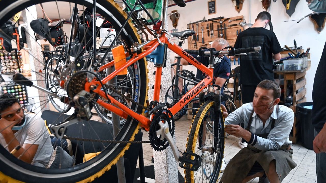 Selon une enquête de la Fédération des Usagers de la Bicyclette (FUB) 60 % des vélocistes souhaitent recruter, mais plus de la moitié expliquent avoir des difficultés à trouver les profils formés.