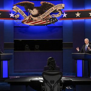 Donald Trump et Joe Biden lors de leur dernier débat pour l'élection présidentielle dans une université de Nashville, dans le Tennesse, le 22 octobre 2020.