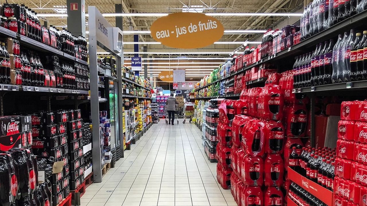 Coca-Cola capte avec sa seule marque 1 euro sur 6 dépensés dans le rayon des boissons non alcoolisées.