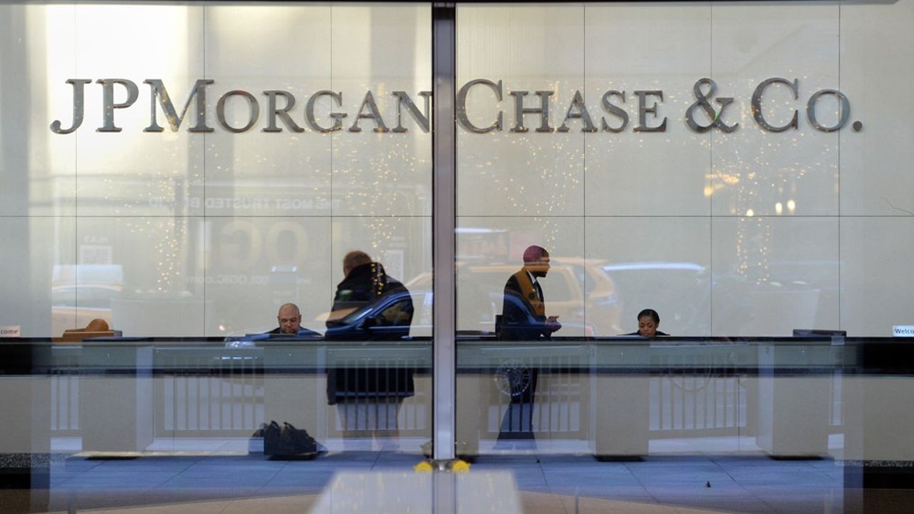 JPMorgan devrait se montrer la banque américaine la plus généreuse, avec des rachats d'actions estimés à 3,2 milliards de dollars.