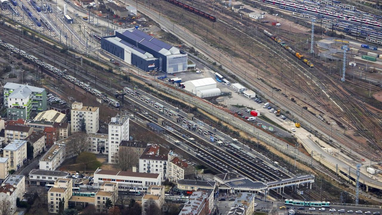 L'Etablissement public foncier d'Ile-de-France (Epfif) vient de signer une promesse de vente lui permettant de racheter 16 hectares détenus par SNCF Immobilier à Pantin (Seine-Saint-Denis).