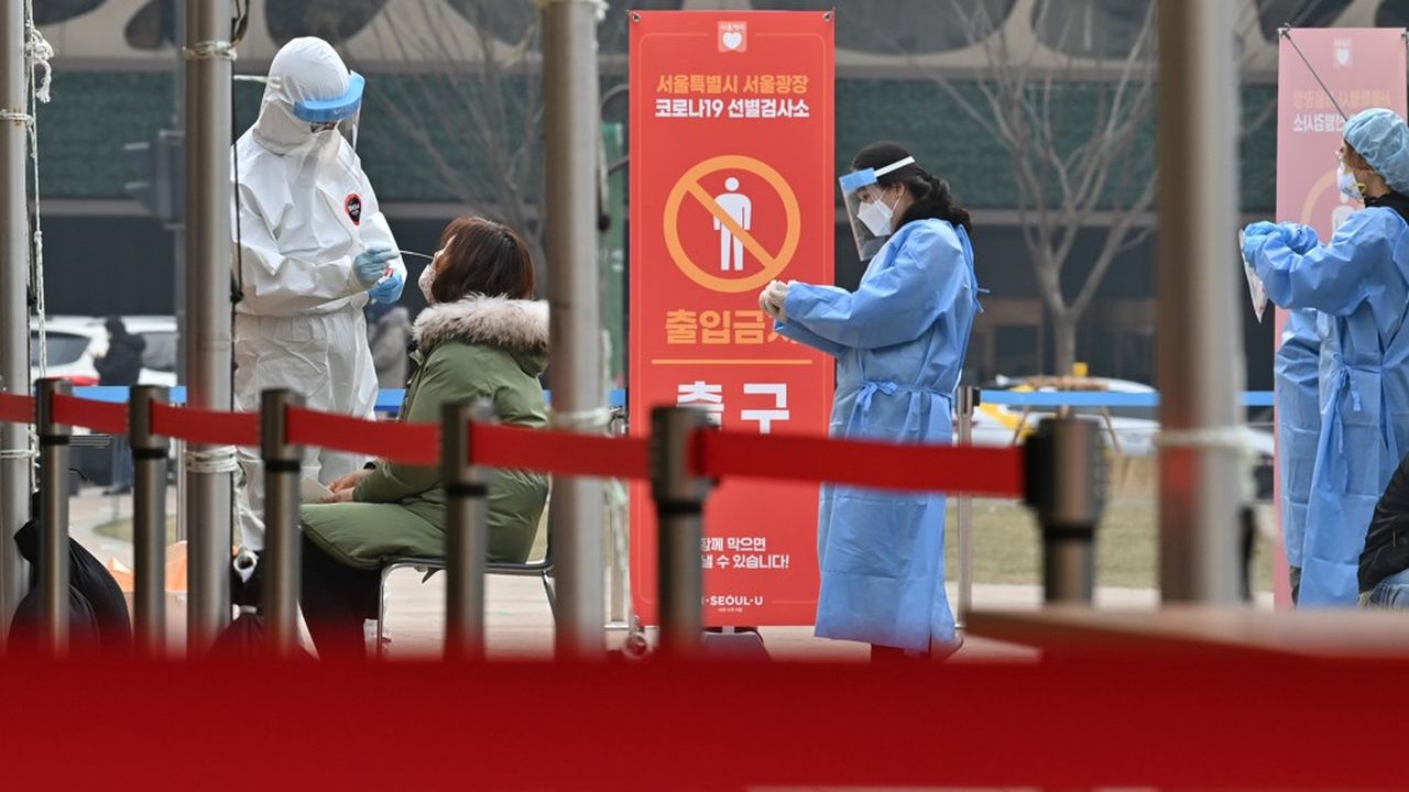 « En commençant en février, nous projetons d'achever les vaccinations préliminaires d'ici septembre », affirme Moon Jae-jin