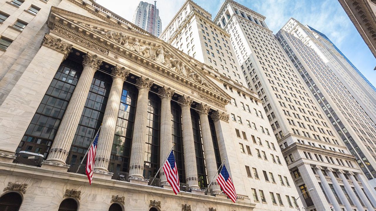 A Wall Street, l'indice S & P 500 a enregistré un bond de 16 % en 2020 et même plus de 66 % depuis son point bas en mars.